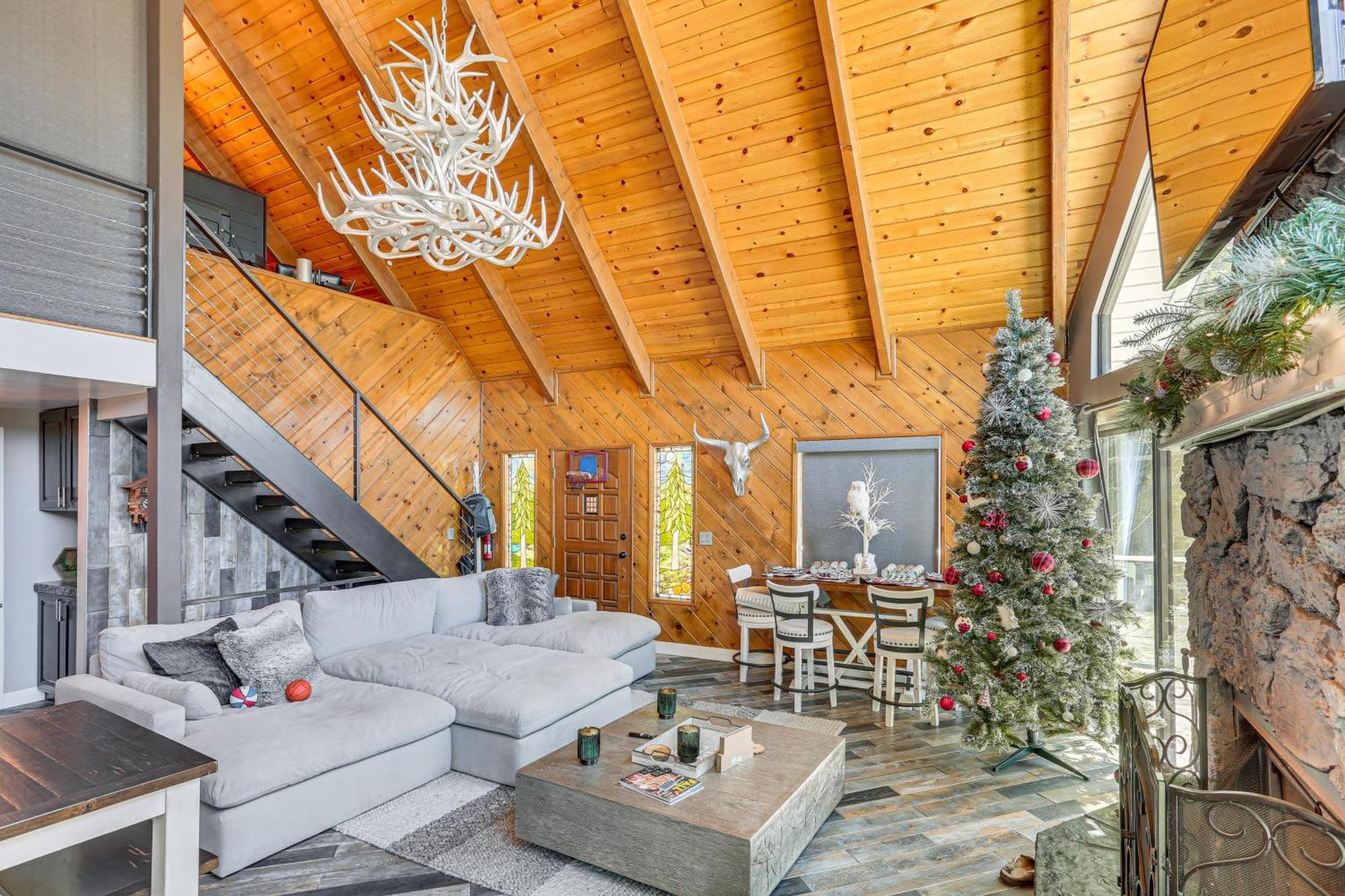 Lake Arrowhead Cabin With Hot Tub And Mountain Views! Bagian luar foto